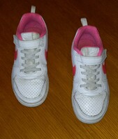 NIKE CIPŐ 33,5-es