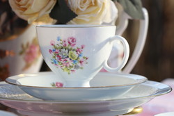 Virágos reggeliző szett