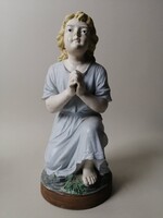 ANTIK BISZKVIT PORCELÁN SZOBOR - IMÁDKOZÓ KISLÁNY