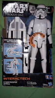 Eredeti Disney - HASBRO STAR WARS -ZSIVÁNY EGYES ROHAMOSZTAGOS KATONA FIGURA 32 CM a képek szerint