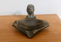 Kisméretű egyiptomi bronz hamuzó dísztárgy cca 7 cm széles