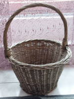 Retro, vintage füles, fonott vessző kosár