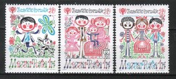 Magyar Postatiszta 3133 MPIK 3310-3312    Kat ár 300 Ft