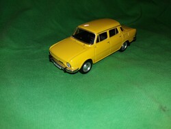 Sárga réggi típusú SKODA - 100 fém modellautó 1:43j ó állapotban a képek szerint