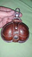 Mára már antik bőrdíszműves keményített vastag bőr- "KÖRTE-TÖK "kulcstartó 11x10 cm a képek szerint