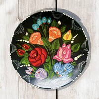 Kalocsai mintás gyönyörű kézzel festett népi cserép tányér 21 cm-es - paraszti művészet falitányér