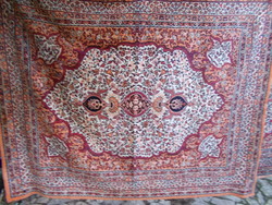 Selyem mokett, asztal terítő, ágytakaró, falvédő,faliszőnyeg 194x157 tulipános