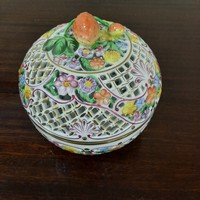 Nagyméretű Herendi eperfogós áttört porcelán bonbonier