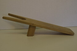 Csizmalehúzó A086