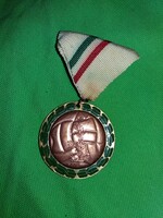 Régi futball díj 1974 SZEGED POSTÁS KUPA BRONZ III. hely a képek szerint