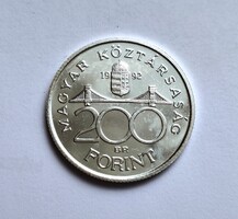 Ezüst 200 Forint 1992, verdefényes.