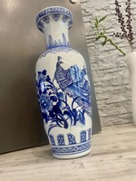 Keleti porcelán padlóváza a XX. század második feléből, impozáns méretű 61 cm. magas,