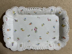 Nagy porcelán tál, Vienna jelzéssel. 2786