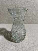 Ólomkristály váza, 17 x 10 cm-es magasságú, lakberendezéshez kiváló.2929