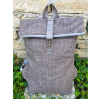 RE'A dizájn Gray Rubric rolltop hátizsák – S méret