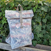 RE'A dizájn Pastell Oasis rolltop hátizsák – M méret