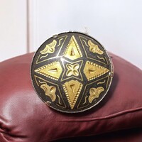 24 karát aranyozott Damascene bross, vintage damaszkén toledói kitűző medál, Toledó spanyol ékszer