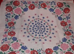 Régi szőttes nyomott kalocsai mintás terítő  nagyabrosz jó állapotban 85 x 72 cm a képek szerint