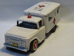 MF716 Ford Dodge Mentőautó *lemezárú