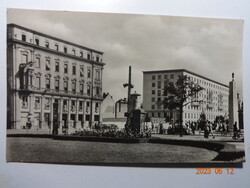 Régi képeslap: Győr, Vörös csillag Szálló (1956)