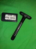 Régi Angol WILKINSON SWORD cserélhető pengés borotva + 1 doboz penge a képek szerint