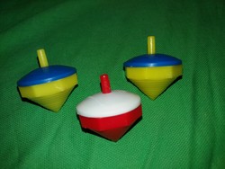 Régi trafikáru bazáráru magyar plasztik pörgettyűk 3 DARAB egyben a képek szerint