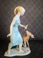 Art Deco Herendi porcelán, őzikét etető lány