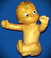 Vintage óraműves kicsi gumi baba figura RITKA - TÚLHÚZVA,javítandó a képek szerint