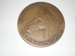 LOVAS SZAKOSZTÁLY , 25 ÉVES, LÓ tematika SZÉP BRONZ PLAKETT