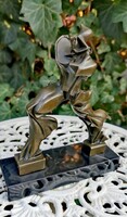 Sétáló férfi - art-deco bronz szobor