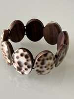 Kauri tengeri csiga és fa  kézműves karkötő, 3 cm széles