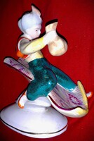 Antik DRASCHE kézzel festett ALADDIN a varázsszőnyegen porcelán figura 14 X 14 cm a képek szerint