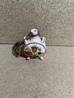 Régi Zsolnay porcelán kulacs, népi motívumokkal. 3733
