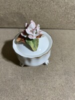 Román porcelán bonbonier, 13 x 10 cm-es nagyságú. 3496