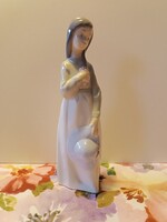 Lány kalappal - Lladro-NAO márkás, minőségi porcelán, 23.5 cm magas