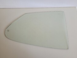 Régi veterán Fiat 128 coupe hátsó oldali nyitható gyári üveg oldtimer