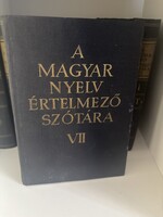 Magyar nyelv értelmező kéziszótár I-VII kötet