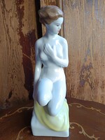 Hollóházi porcelán női akt
