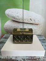 Vintage Királyi Fleur De Lis Címeres Fém Doboz 60 - as Évek A133