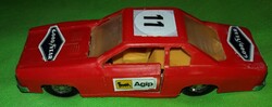Régi bakelit test + fém lemez alváz nyitható ajtó RALLY kisautó szép állapotban 17cm a képek szerint