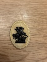 Régi jelenetes bross