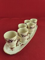 Zsolnay virág mintás pálinkás készlet.