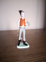 Hollóházi porcelán favágó fiú, legény. 15,5 cm. Hibátlan. Jelzett