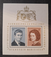1967. LIECHTENSTEIN - Hercegi esküvő blokk - postatiszta  (V-466.)