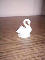 Porcelán hattyú. 7 cm. Hibátlan. Jelzett