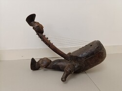 Antik afrikai pengetős húros lant hangszer Fang népcsoport Gabon faragott szobor 370 1419