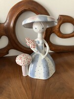 AQUINCUMI PORCELÁN FIGURA, VIRÁGÁRUS LÁNY
