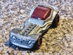 HOT WHEELS made in Vietnam 2007 for McDonald's . Silver racing car.