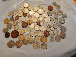 74 db mindenféle pénz együtt