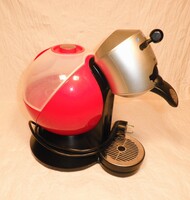 DOLCE GUSTO kávéfőző.